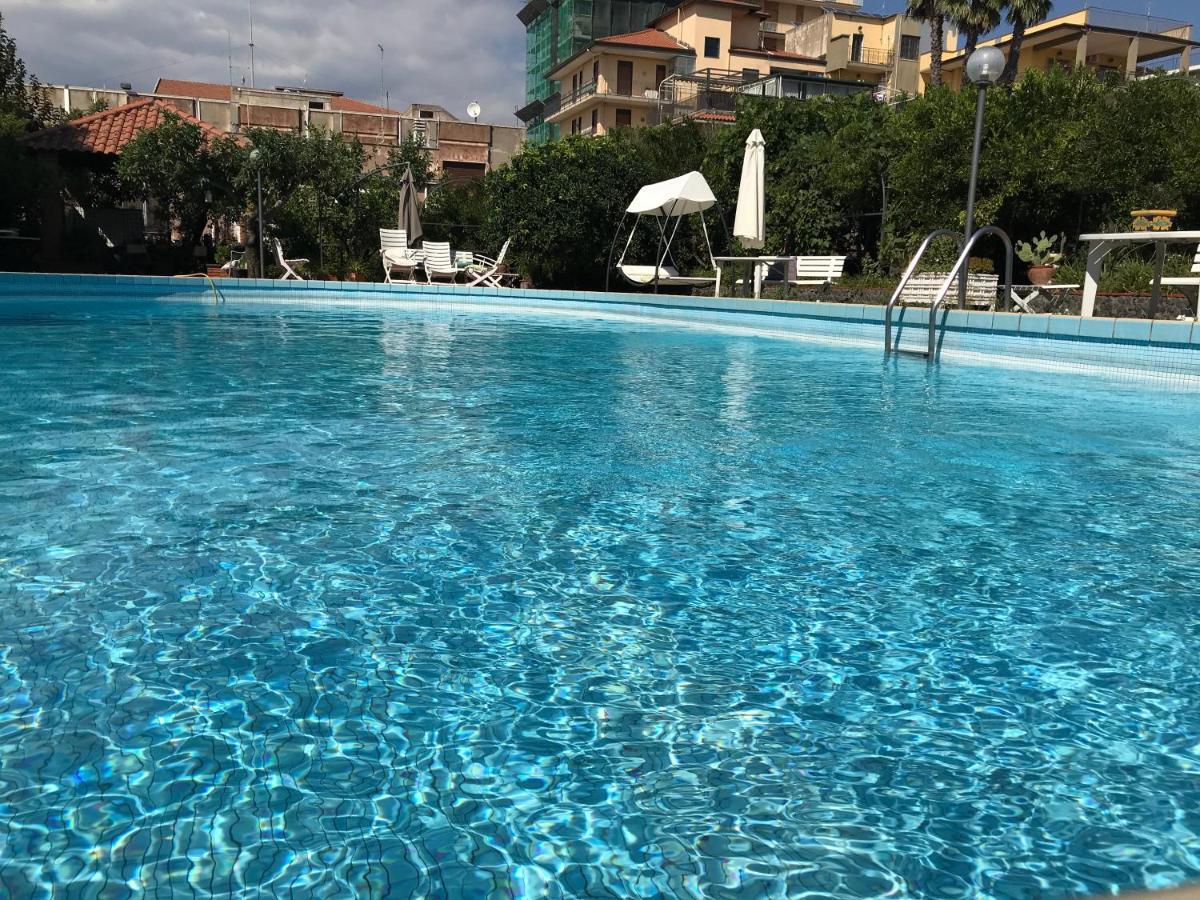 Villa Con Piscina 马斯卡卢恰 外观 照片